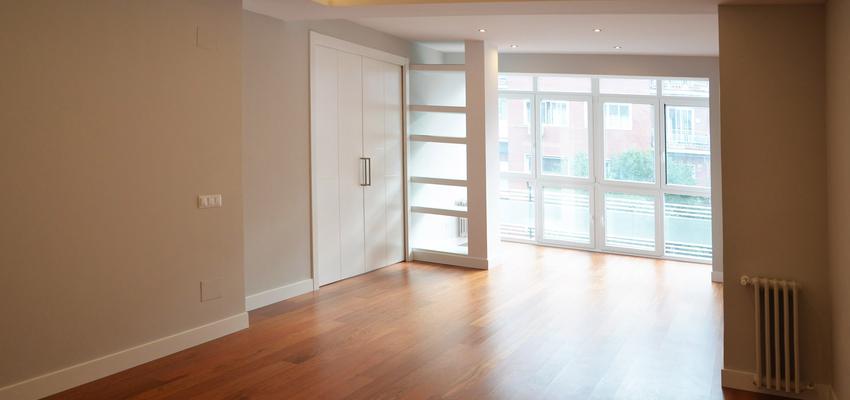 Salon Estilo contemporaneo Color blanco, gris, bronce  diseñado por Mirmen Arquitectura - Interiorismo - Reformas | Arquitecto | Copyright Mirmen Arquitectura