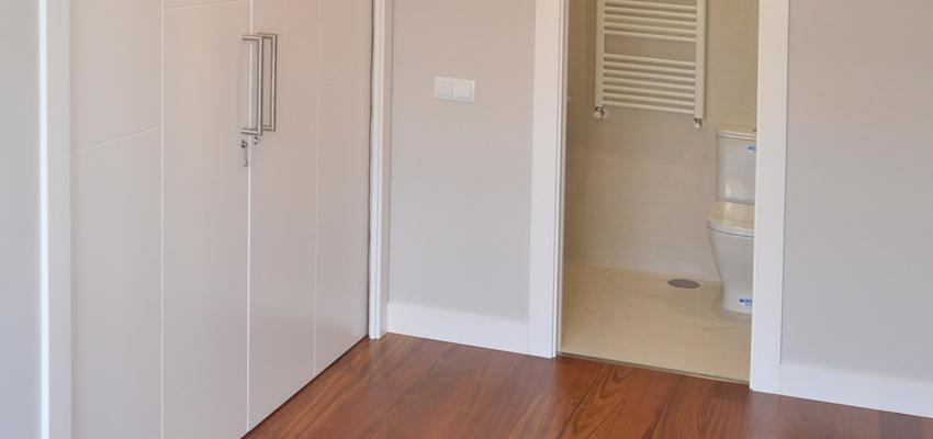 Dormitorio, Estudio Estilo contemporaneo Color blanco, gris, bronce  diseñado por Mirmen Arquitectura - Interiorismo - Reformas | Arquitecto | Copyright Mirmen Arquitectura