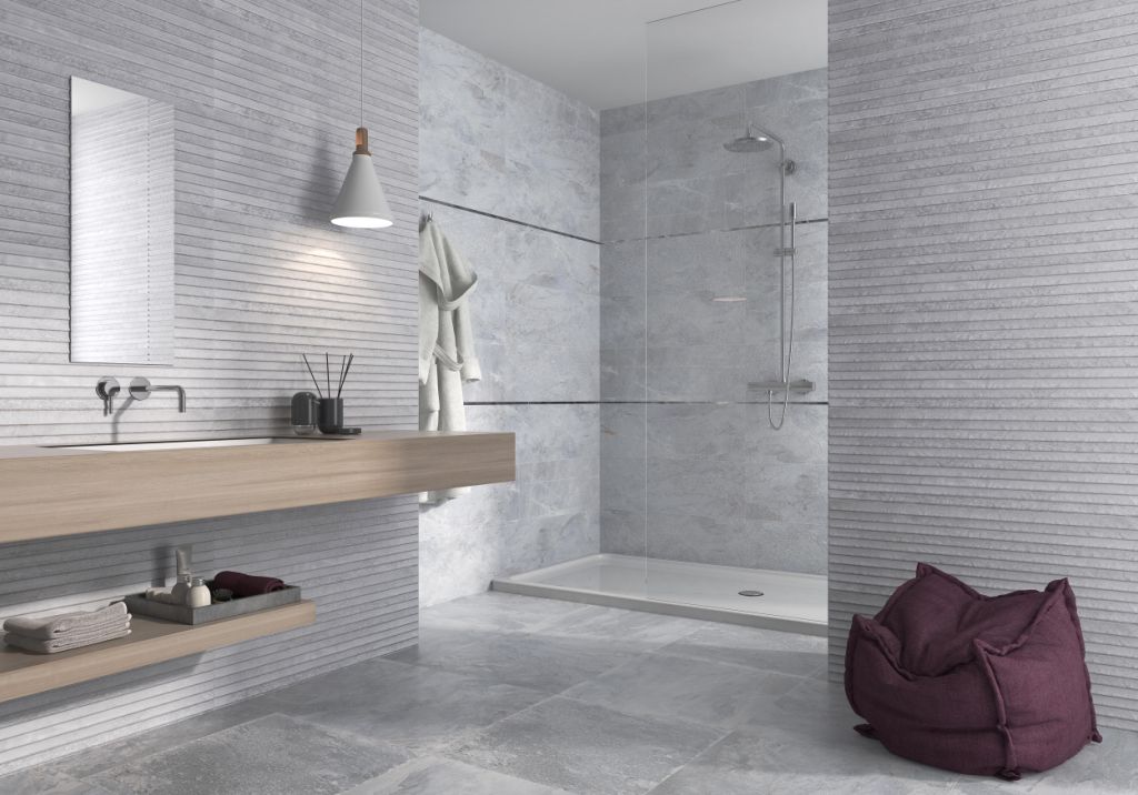 Baño style contemporaneo color marron, blanco, gris, gris  diseñado por keraben | Marca colaboradora | Copyright Keraben